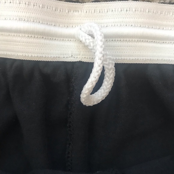 Champion athletic shorts. Excellent Condition! 2 pairs. Size Large. 100% cotton. - Picture 6 of 11